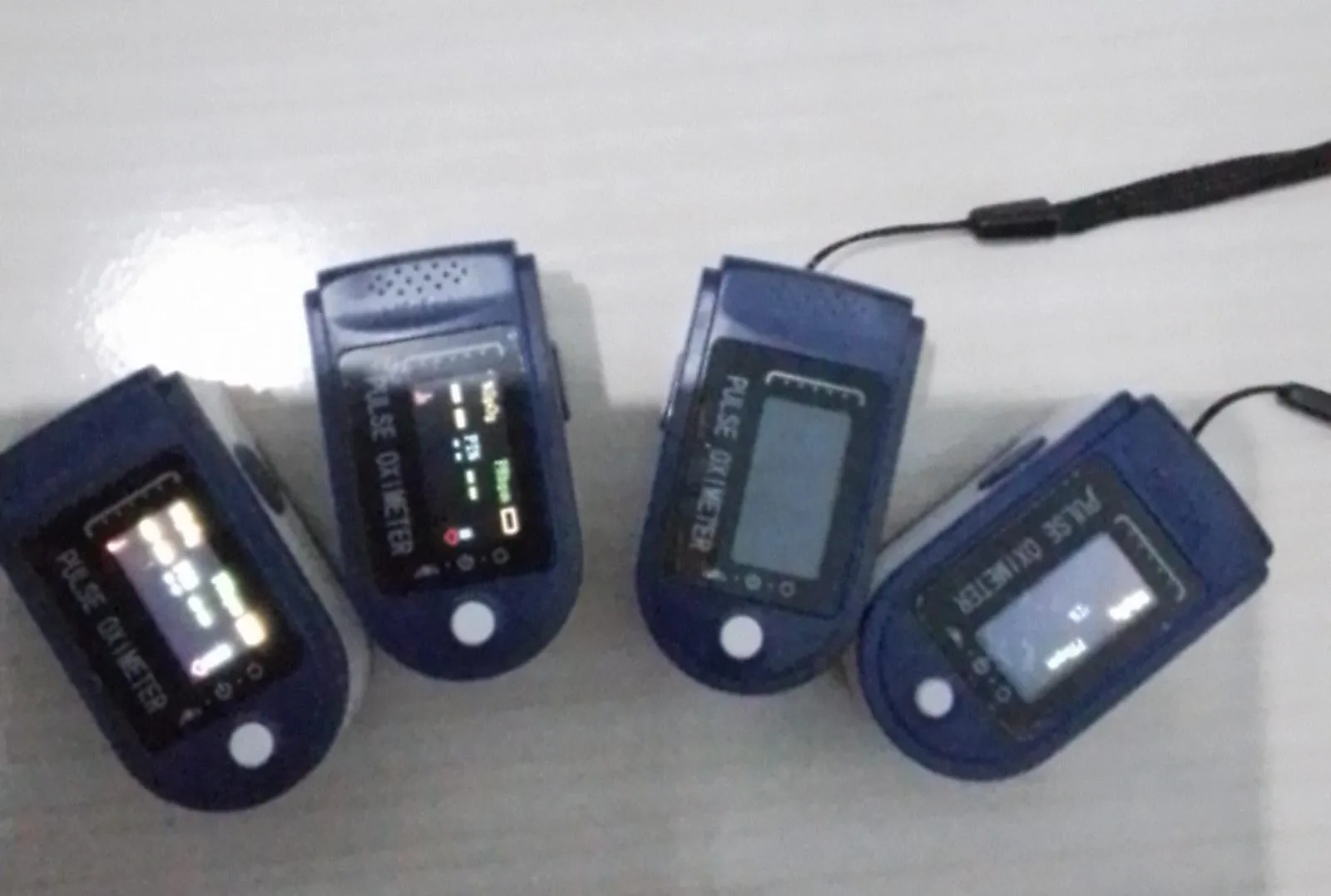 Tim Kesehatan Kloter UPG 17 Bagikan Oksimeter, Deteksi Dini Kondisi Jamaah Haji